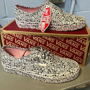 Vans Mono Floral Lace Up Shoes NWT